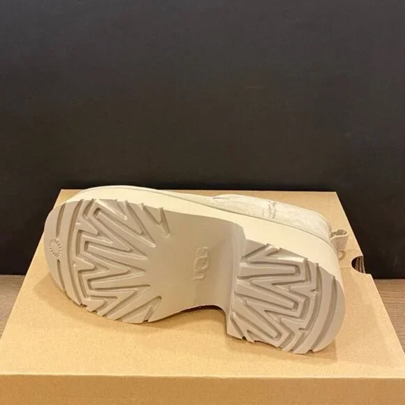 UGG Women's Ultra Mini New Heights Sunwave Ankle Boots Bootie Shoes NEW - Picture 4 of 4